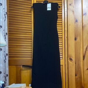 Zara Black Sleeveless Maxi Dress zipper on back side shoulder pads available